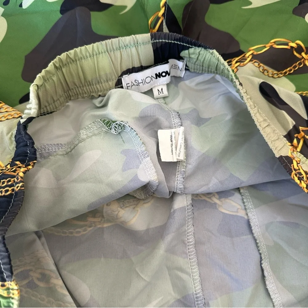 Men’s medium swim trunk bundle